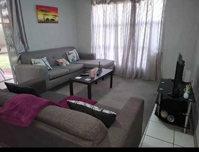 1 BEDROOM TOWNHOUSE FOR SALE IN BRACKENDOWNS
